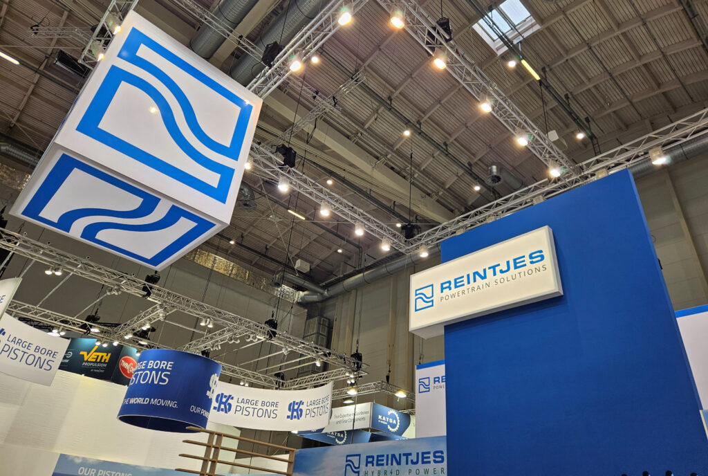 Der Messestand der Firma REINTJES auf der SMM 2024 in Hamburg.